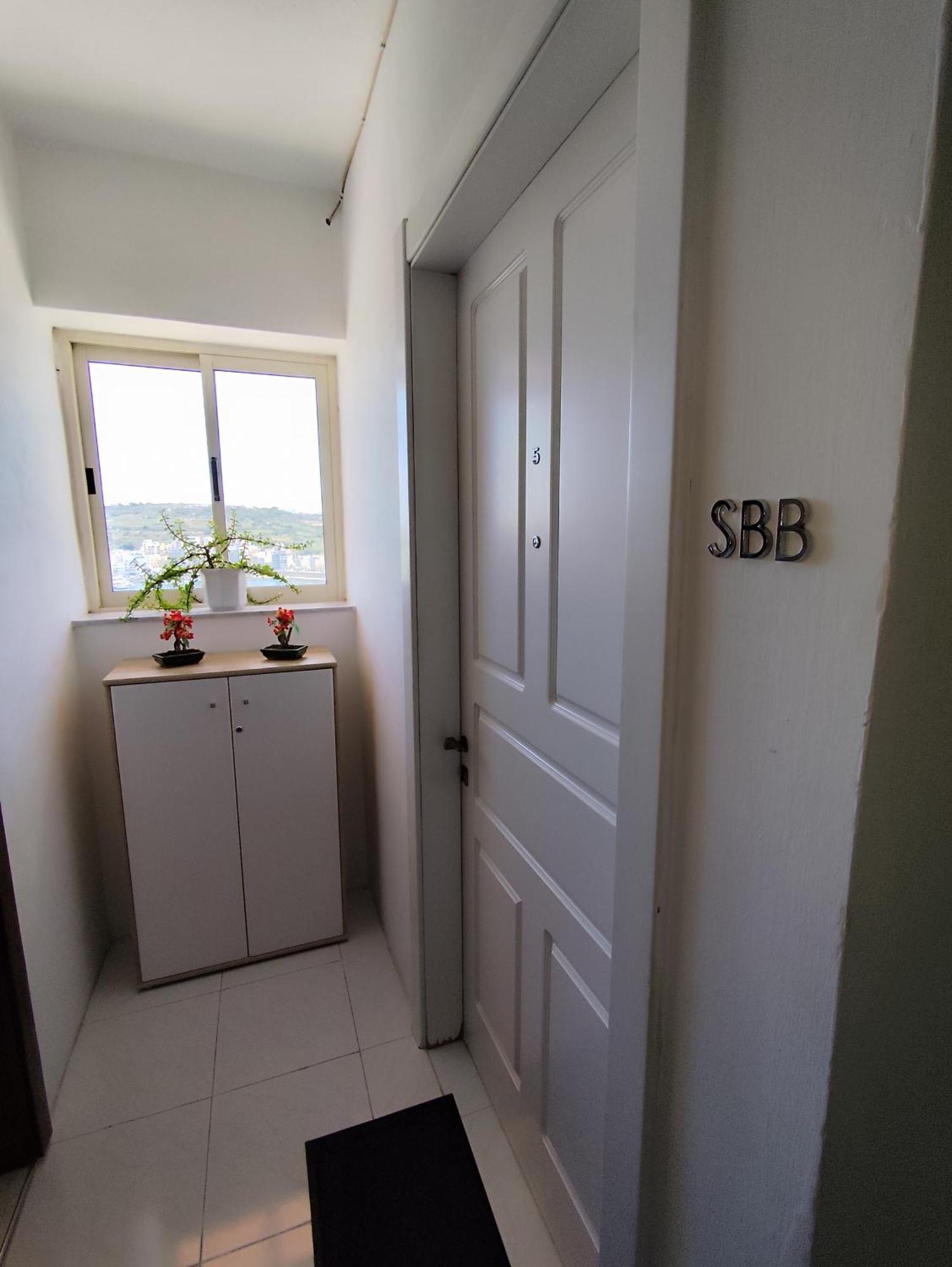Sea Breeze Bliss - Self Check-In Apartman San Pawl il-Baħar Kültér fotó